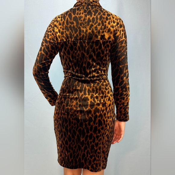 Gianni Versace Couture Vintage Leopard Print Velvet Dress - Picture 10 of 10